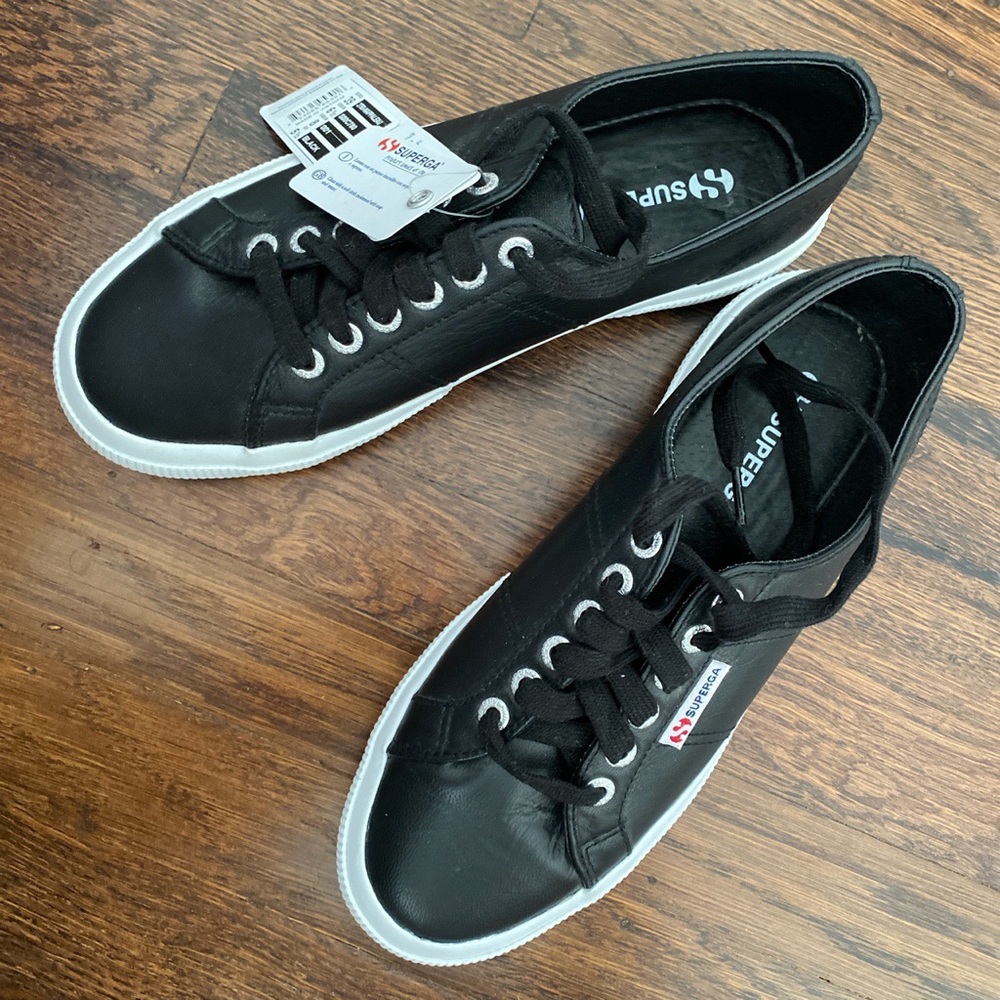 BNWT Superga Black leather sneakers size 39